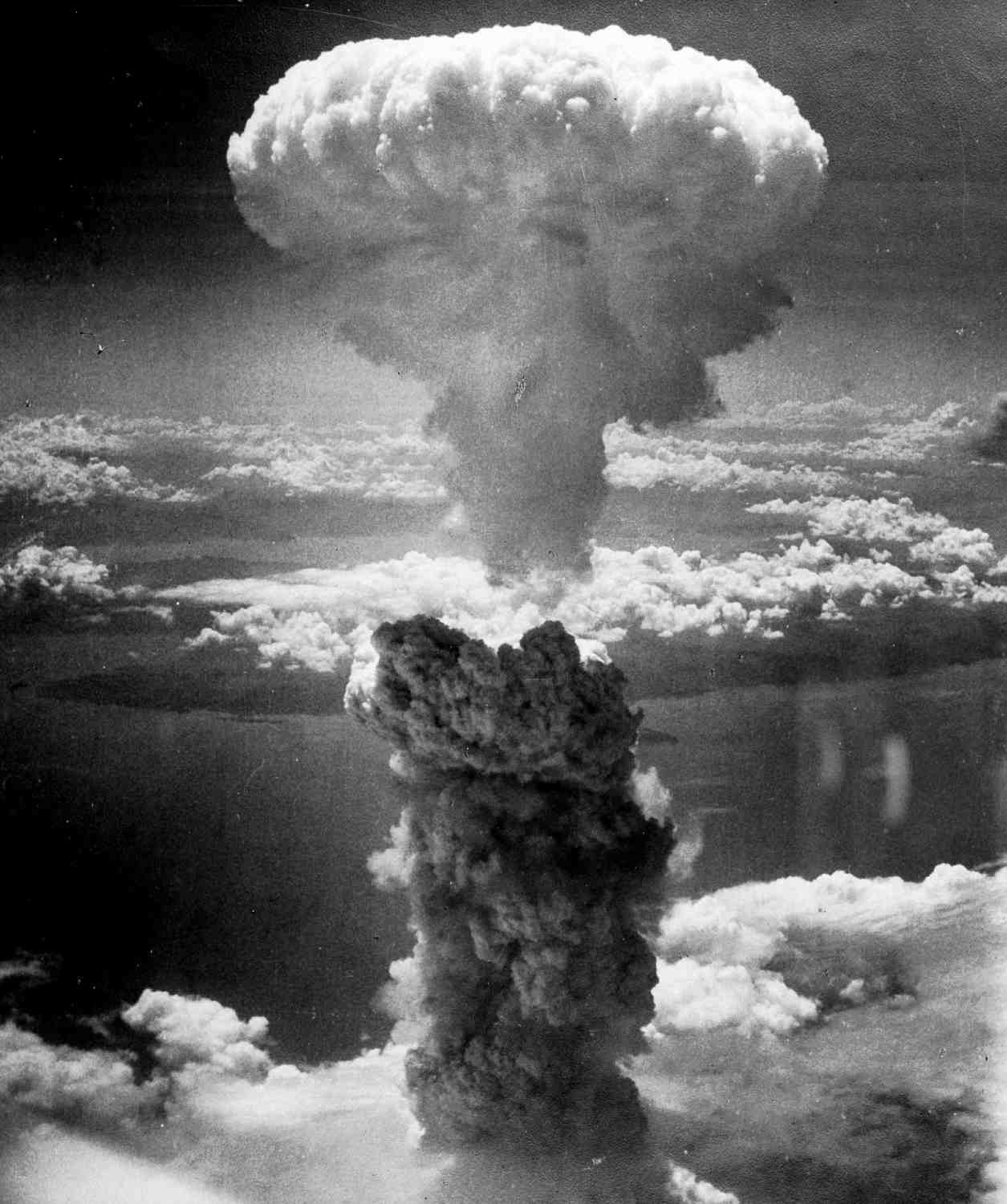 Bomba Atomica Segunda Guerra Mundial Historia
